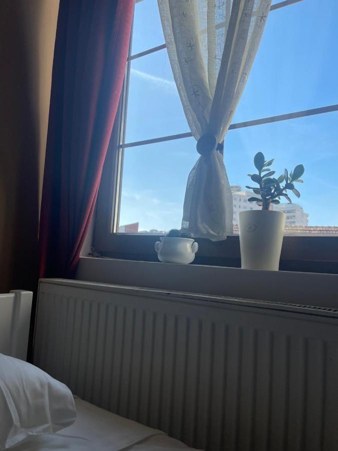 Guesthouse 12A 普里什蒂纳 外观 照片